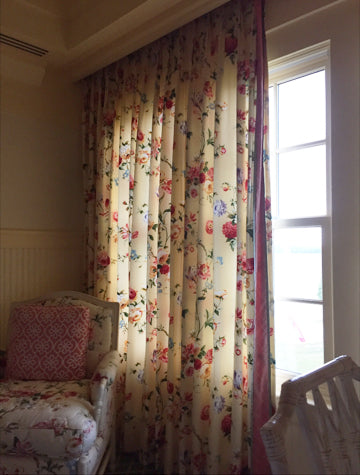 THE SUMMER ROOM