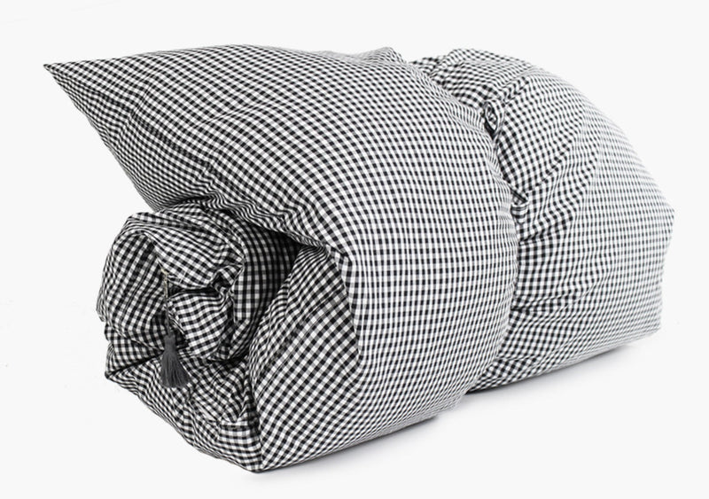 Throwbed in Black Gingham