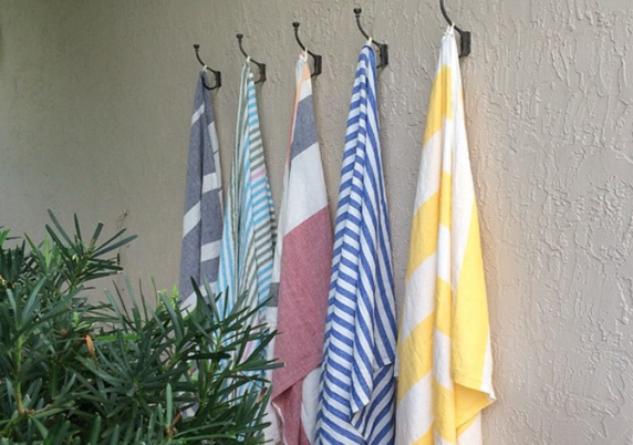 Sur La Mer Blue Linen Beach Towel | Hedgehouse